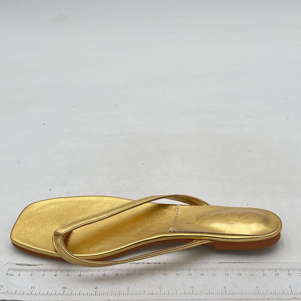 FOWT Womens  Flip Flops Thong flat sandals Slip on Slides Lightweight Gold